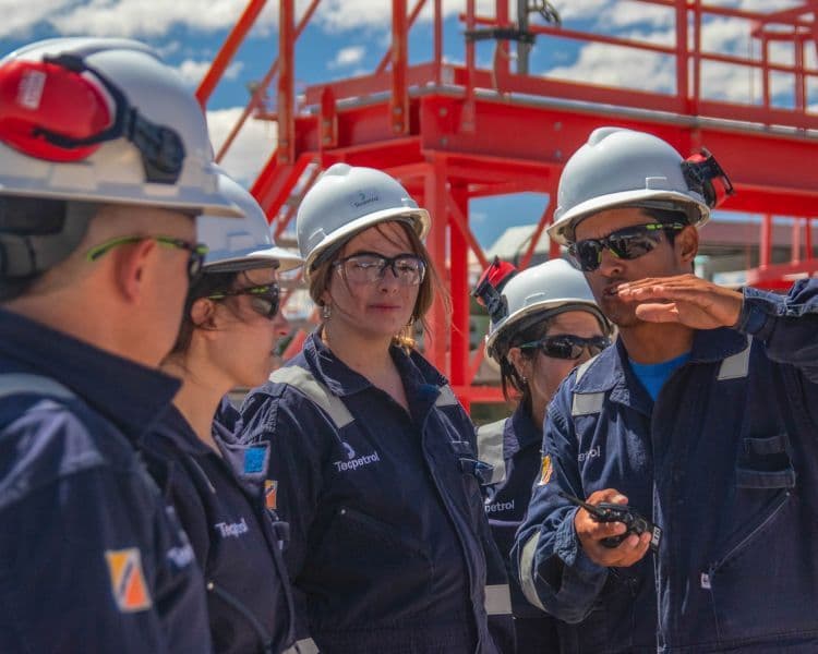 Grupo Techint busca incorporar a 400 jóvenes profesionales y pasantes